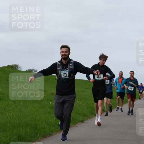 04.05.2025 - 8. Wedeler Halbmarathon Yannick Fuchs http://msf.ph/oto/7837107 04.05.2025 11:46:03 Laufen 566, 13, 348, 103 meine-sportfotos.de
