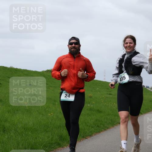 04.05.2025 - 8. Wedeler Halbmarathon Yannick Fuchs http://msf.ph/oto/7837108 04.05.2025 12:00:13 Laufen 24, 435 meine-sportfotos.de