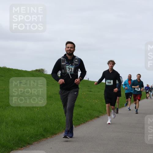 04.05.2025 - 8. Wedeler Halbmarathon Yannick Fuchs http://msf.ph/oto/7837135 04.05.2025 11:46:03 Laufen 566, 348 meine-sportfotos.de