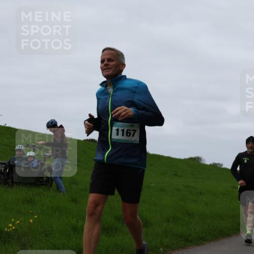 04.05.2025 - 8. Wedeler Halbmarathon Yannick Fuchs http://msf.ph/oto/7837167 04.05.2025 11:24:24 Laufen 1167, 346 meine-sportfotos.de