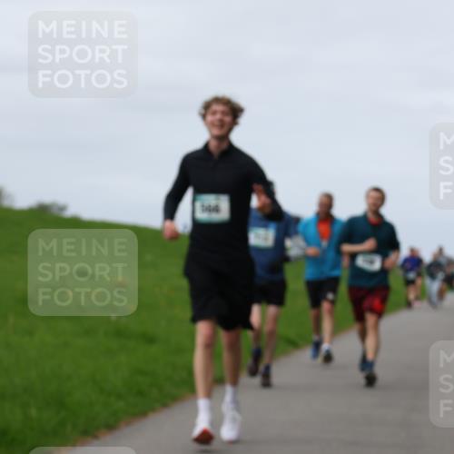 04.05.2025 - 8. Wedeler Halbmarathon Yannick Fuchs http://msf.ph/oto/7837174 04.05.2025 11:46:05 Laufen  meine-sportfotos.de