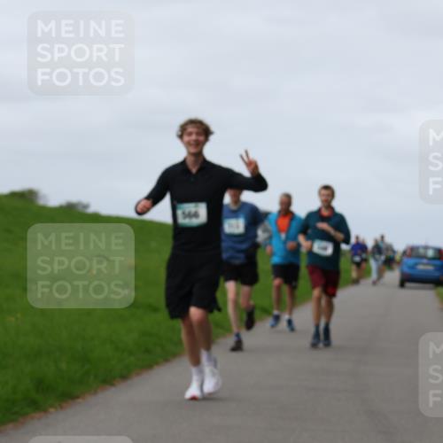 04.05.2025 - 8. Wedeler Halbmarathon Yannick Fuchs http://msf.ph/oto/7837194 04.05.2025 11:46:05 Laufen 566 meine-sportfotos.de
