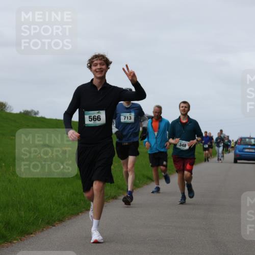 04.05.2025 - 8. Wedeler Halbmarathon Yannick Fuchs http://msf.ph/oto/7837210 04.05.2025 11:46:05 Laufen 566, 713, 348 meine-sportfotos.de