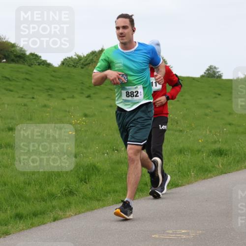 04.05.2025 - 8. Wedeler Halbmarathon Lena Gebhardt http://msf.ph/oto/7837221 04.05.2025 11:33:38 Laufen 882 meine-sportfotos.de