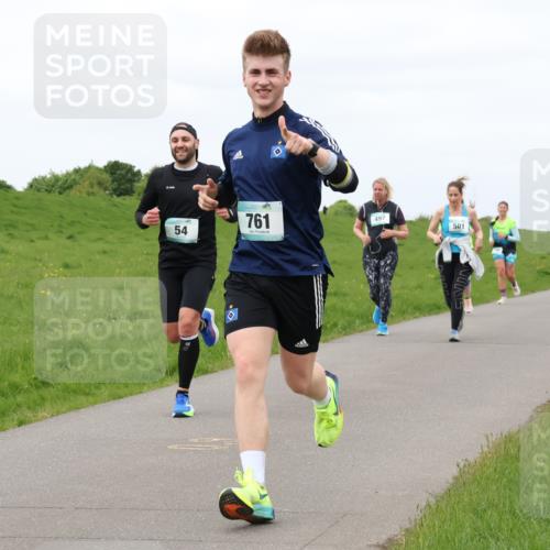 04.05.2025 - 8. Wedeler Halbmarathon Lena Gebhardt http://msf.ph/oto/7837229 04.05.2025 11:33:41 Laufen 54, 761, 497, 501 meine-sportfotos.de