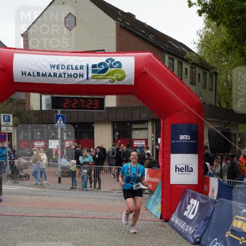 04.05.2025 - 8. Wedeler Halbmarathon Felixshl http://msf.ph/oto/7837256 04.05.2025 12:27:21 Ziel 385 meine-sportfotos.de