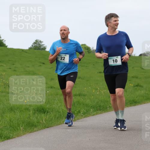 04.05.2025 - 8. Wedeler Halbmarathon Lena Gebhardt http://msf.ph/oto/7837304 04.05.2025 11:34:03 Laufen 22, 10, 175, 871 meine-sportfotos.de