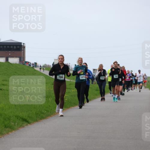 04.05.2025 - 8. Wedeler Halbmarathon Yannick Fuchs http://msf.ph/oto/7837310 04.05.2025 11:24:31 Laufen 799, 1073, 1200, 755 meine-sportfotos.de