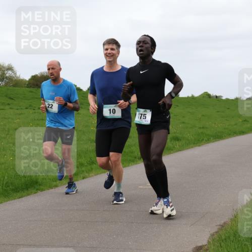 04.05.2025 - 8. Wedeler Halbmarathon Lena Gebhardt http://msf.ph/oto/7837328 04.05.2025 11:34:06 Laufen 22, 10, 175 meine-sportfotos.de