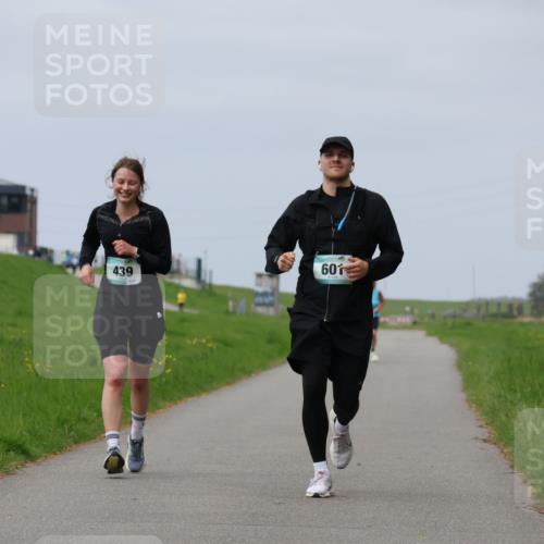 04.05.2025 - 8. Wedeler Halbmarathon Yannick Fuchs http://msf.ph/oto/7837340 04.05.2025 12:00:33 Laufen 439, 67, 601 meine-sportfotos.de