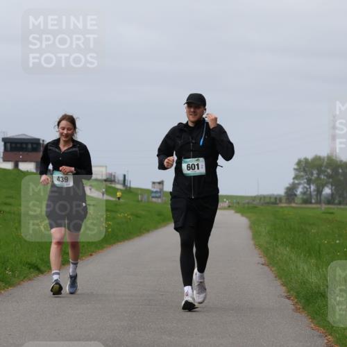 04.05.2025 - 8. Wedeler Halbmarathon Yannick Fuchs http://msf.ph/oto/7837356 04.05.2025 12:00:34 Laufen 439, 601 meine-sportfotos.de