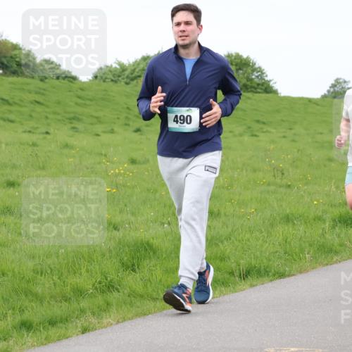 04.05.2025 - 8. Wedeler Halbmarathon Lena Gebhardt http://msf.ph/oto/7837405 04.05.2025 11:34:19 Laufen 490 meine-sportfotos.de