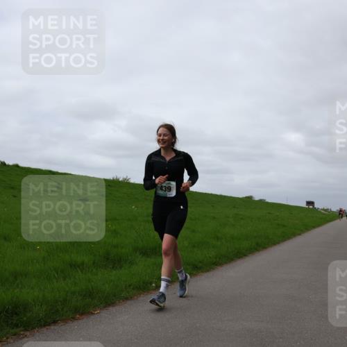 04.05.2025 - 8. Wedeler Halbmarathon Yannick Fuchs http://msf.ph/oto/7837438 04.05.2025 12:00:41 Laufen 439 meine-sportfotos.de