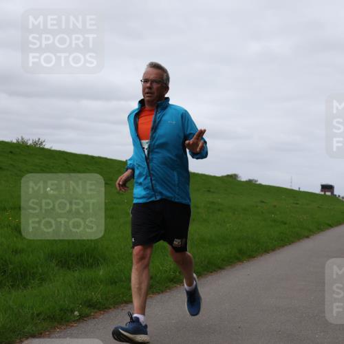 04.05.2025 - 8. Wedeler Halbmarathon Yannick Fuchs http://msf.ph/oto/7837441 04.05.2025 11:46:11 Laufen  meine-sportfotos.de