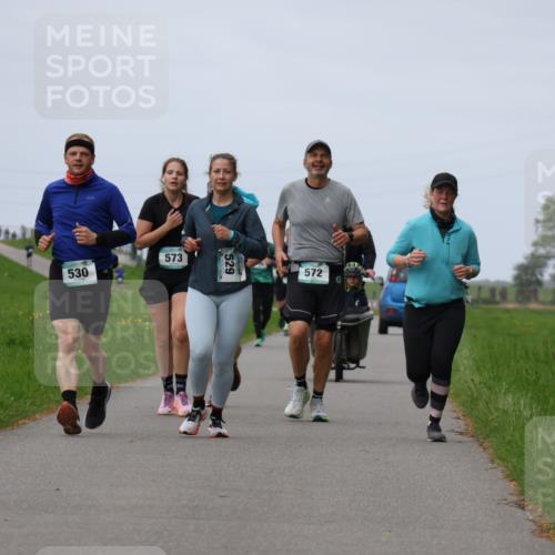 04.05.2025 - 8. Wedeler Halbmarathon Yannick Fuchs http://msf.ph/oto/7837455 04.05.2025 11:46:16 Laufen 573, 530, 529, 572, 14 meine-sportfotos.de