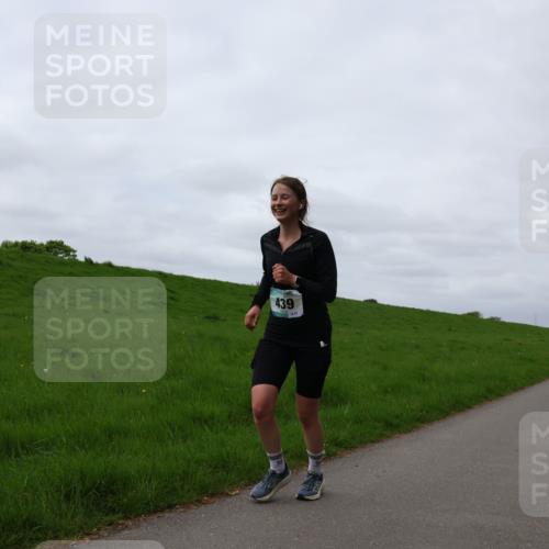 04.05.2025 - 8. Wedeler Halbmarathon Yannick Fuchs http://msf.ph/oto/7837459 04.05.2025 12:00:41 Laufen 439 meine-sportfotos.de