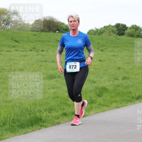 04.05.2025 - 8. Wedeler Halbmarathon Lena Gebhardt http://msf.ph/oto/7837473 04.05.2025 11:34:27 Laufen 972, 138 meine-sportfotos.de