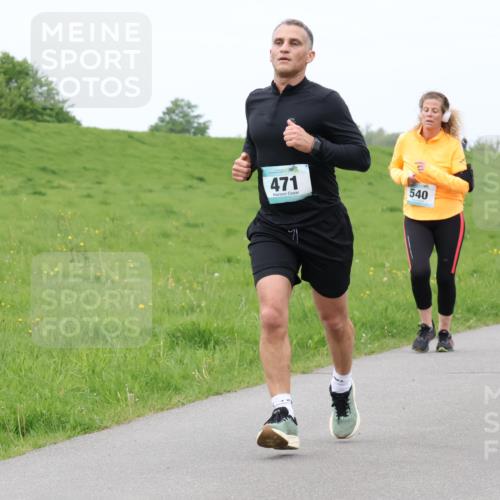 04.05.2025 - 8. Wedeler Halbmarathon Lena Gebhardt http://msf.ph/oto/7837502 04.05.2025 11:34:34 Laufen 471, 540, 294 meine-sportfotos.de