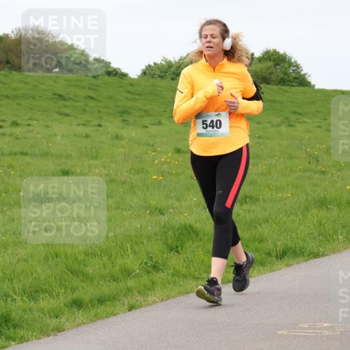 04.05.2025 - 8. Wedeler Halbmarathon Lena Gebhardt http://msf.ph/oto/7837520 04.05.2025 11:34:38 Laufen 540 meine-sportfotos.de