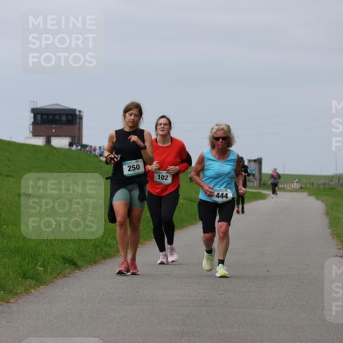 04.05.2025 - 8. Wedeler Halbmarathon Yannick Fuchs http://msf.ph/oto/7837524 04.05.2025 12:00:55 Laufen 250, 102, 444 meine-sportfotos.de