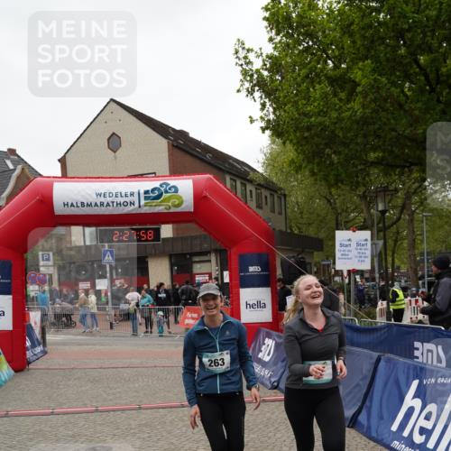 04.05.2025 - 8. Wedeler Halbmarathon Felixshl http://msf.ph/oto/7837527 04.05.2025 12:27:55 Ziel 57, 263 meine-sportfotos.de