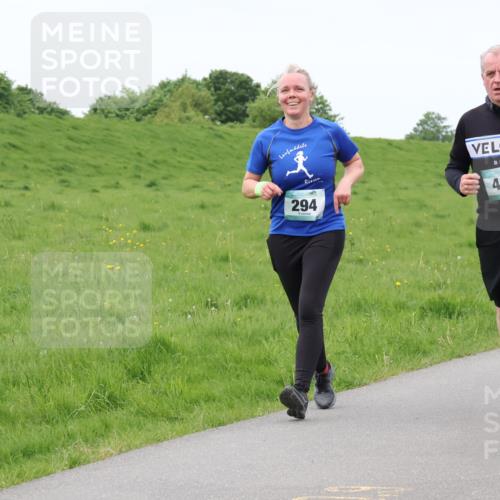 04.05.2025 - 8. Wedeler Halbmarathon Lena Gebhardt http://msf.ph/oto/7837528 04.05.2025 11:34:41 Laufen 294, 437 meine-sportfotos.de