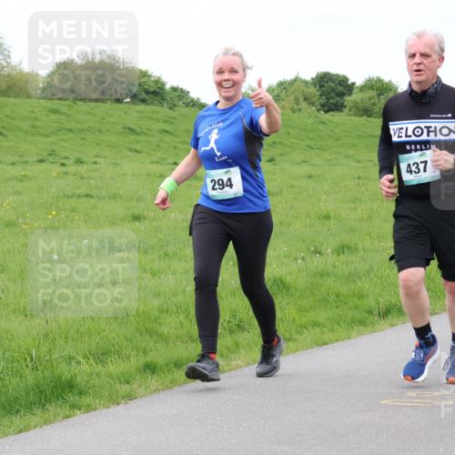 04.05.2025 - 8. Wedeler Halbmarathon Lena Gebhardt http://msf.ph/oto/7837539 04.05.2025 11:34:42 Laufen 294, 437 meine-sportfotos.de