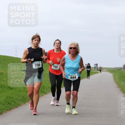 04.05.2025 - 8. Wedeler Halbmarathon Yannick Fuchs http://msf.ph/oto/7837572 04.05.2025 12:01:01 Laufen 250, 102, 444 meine-sportfotos.de