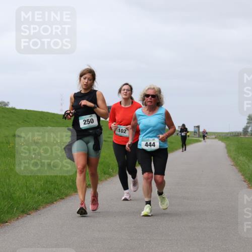 04.05.2025 - 8. Wedeler Halbmarathon Yannick Fuchs http://msf.ph/oto/7837593 04.05.2025 12:01:01 Laufen 250, 102, 444 meine-sportfotos.de
