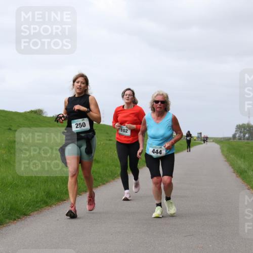 04.05.2025 - 8. Wedeler Halbmarathon Yannick Fuchs http://msf.ph/oto/7837619 04.05.2025 12:01:03 Laufen 250, 102, 444 meine-sportfotos.de