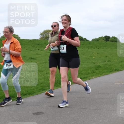 04.05.2025 - 8. Wedeler Halbmarathon Lena Gebhardt http://msf.ph/oto/7837622 04.05.2025 11:34:49 Laufen 830, 347, 243, 1114 meine-sportfotos.de