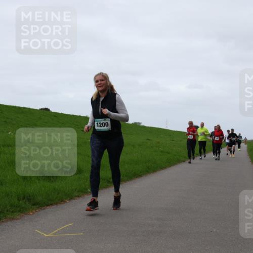 04.05.2025 - 8. Wedeler Halbmarathon Yannick Fuchs http://msf.ph/oto/7837659 04.05.2025 11:24:51 Laufen 1200 meine-sportfotos.de