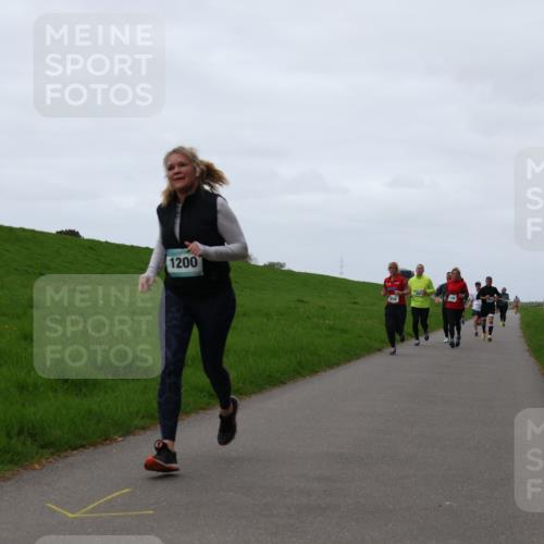 04.05.2025 - 8. Wedeler Halbmarathon Yannick Fuchs http://msf.ph/oto/7837662 04.05.2025 11:24:51 Laufen 1200 meine-sportfotos.de