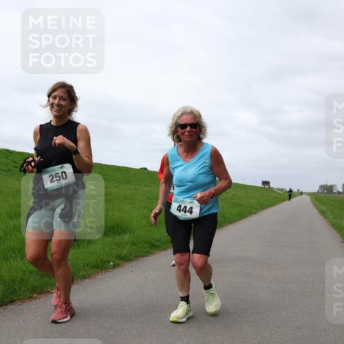 04.05.2025 - 8. Wedeler Halbmarathon Yannick Fuchs http://msf.ph/oto/7837663 04.05.2025 12:01:05 Laufen 250, 444 meine-sportfotos.de