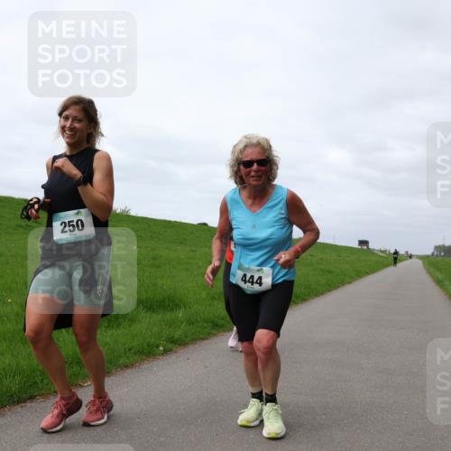 04.05.2025 - 8. Wedeler Halbmarathon Yannick Fuchs http://msf.ph/oto/7837667 04.05.2025 12:01:05 Laufen 250, 444 meine-sportfotos.de