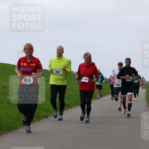 04.05.2025 - 8. Wedeler Halbmarathon Yannick Fuchs http://msf.ph/oto/7837703 04.05.2025 11:24:53 Laufen 859, 592, 736, 146 meine-sportfotos.de
