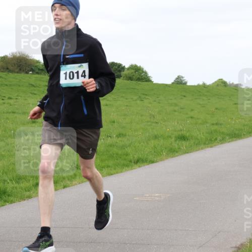 04.05.2025 - 8. Wedeler Halbmarathon Lena Gebhardt http://msf.ph/oto/7837721 04.05.2025 11:34:56 Laufen 1014, 1186 meine-sportfotos.de