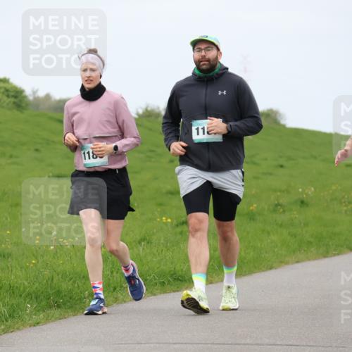 04.05.2025 - 8. Wedeler Halbmarathon Lena Gebhardt http://msf.ph/oto/7837725 04.05.2025 11:34:59 Laufen 118, 11, 558 meine-sportfotos.de