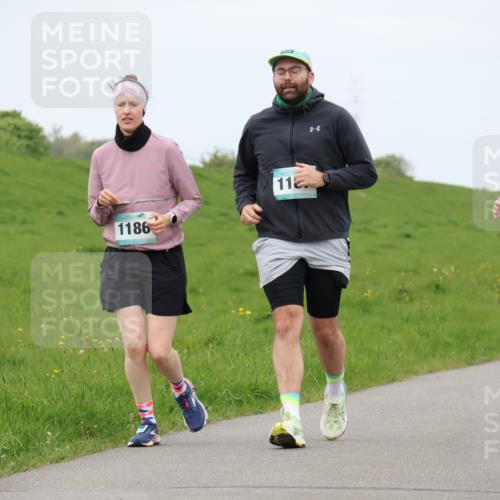 04.05.2025 - 8. Wedeler Halbmarathon Lena Gebhardt http://msf.ph/oto/7837732 04.05.2025 11:35:00 Laufen 1186, 11, 558 meine-sportfotos.de