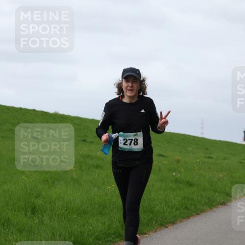 04.05.2025 - 8. Wedeler Halbmarathon Yannick Fuchs http://msf.ph/oto/7837773 04.05.2025 12:01:22 Laufen 278 meine-sportfotos.de