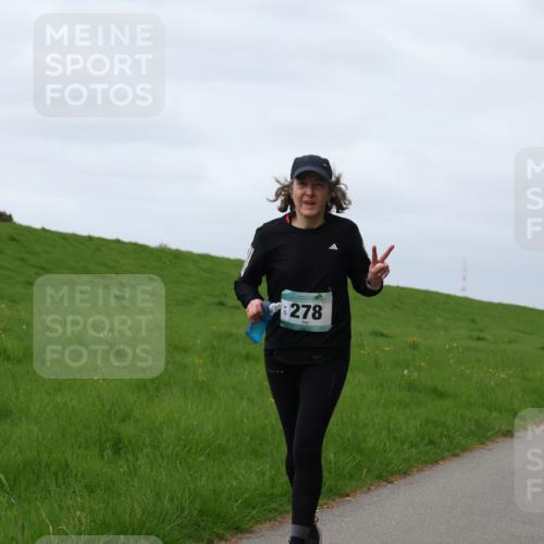 04.05.2025 - 8. Wedeler Halbmarathon Yannick Fuchs http://msf.ph/oto/7837777 04.05.2025 12:01:22 Laufen 278 meine-sportfotos.de