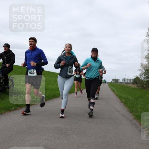 04.05.2025 - 8. Wedeler Halbmarathon Yannick Fuchs http://msf.ph/oto/7837778 04.05.2025 11:46:25 Laufen 529, 530 meine-sportfotos.de