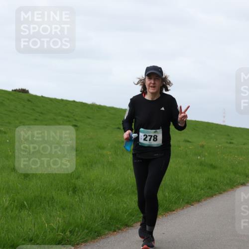 04.05.2025 - 8. Wedeler Halbmarathon Yannick Fuchs http://msf.ph/oto/7837781 04.05.2025 12:01:22 Laufen 278 meine-sportfotos.de