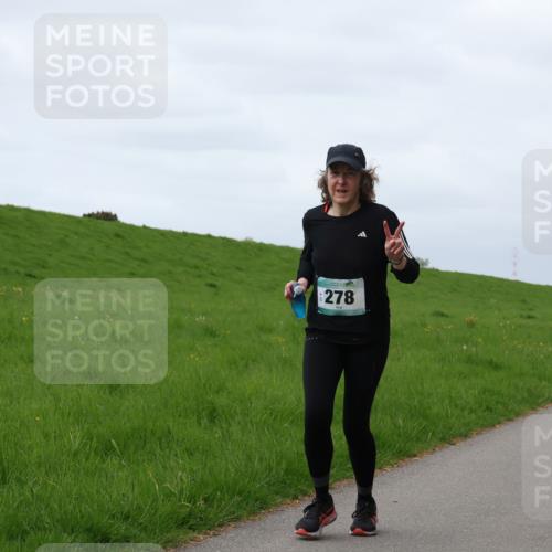 04.05.2025 - 8. Wedeler Halbmarathon Yannick Fuchs http://msf.ph/oto/7837790 04.05.2025 12:01:22 Laufen 278 meine-sportfotos.de