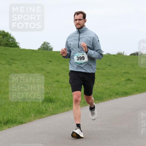 04.05.2025 - 8. Wedeler Halbmarathon Lena Gebhardt http://msf.ph/oto/7837800 04.05.2025 11:35:18 Laufen 399 meine-sportfotos.de