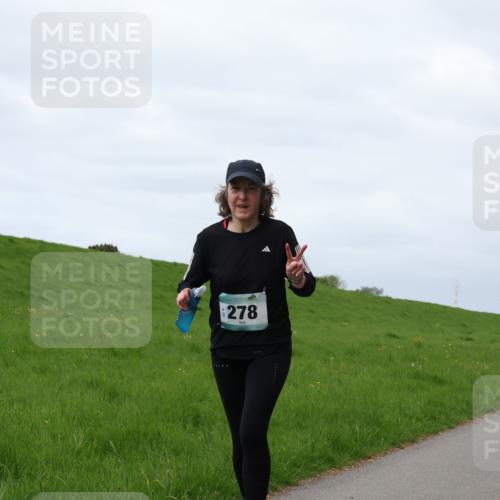 04.05.2025 - 8. Wedeler Halbmarathon Yannick Fuchs http://msf.ph/oto/7837822 04.05.2025 12:01:22 Laufen 278 meine-sportfotos.de