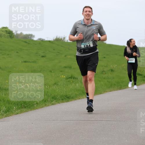 04.05.2025 - 8. Wedeler Halbmarathon Lena Gebhardt http://msf.ph/oto/7837836 04.05.2025 11:35:34 Laufen 184, 597, 598 meine-sportfotos.de