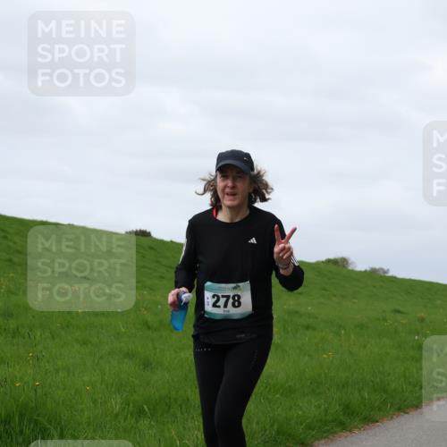 04.05.2025 - 8. Wedeler Halbmarathon Yannick Fuchs http://msf.ph/oto/7837837 04.05.2025 12:01:23 Laufen 278 meine-sportfotos.de