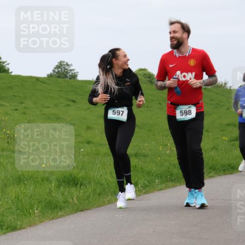 04.05.2025 - 8. Wedeler Halbmarathon Lena Gebhardt http://msf.ph/oto/7837861 04.05.2025 11:35:42 Laufen 597, 598, 295 meine-sportfotos.de