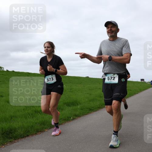 04.05.2025 - 8. Wedeler Halbmarathon Yannick Fuchs http://msf.ph/oto/7837875 04.05.2025 11:46:27 Laufen 573, 572 meine-sportfotos.de